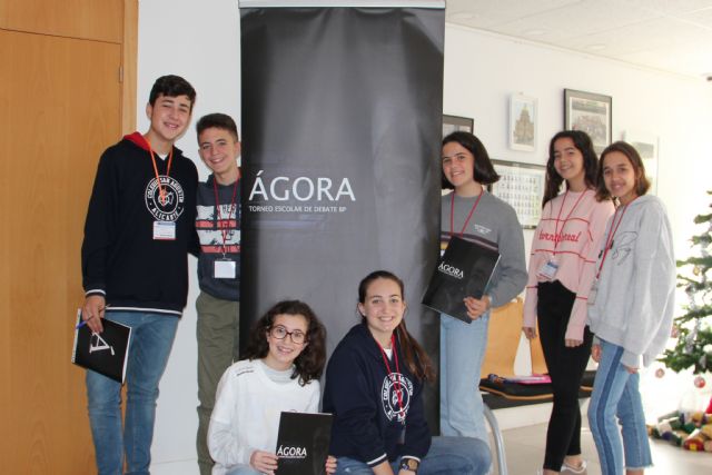 62 jóvenes debatirán este sábado y domingo como miembros del Parlamento Británico en el regreso del III Torneo Benéfico Ágora - 2, Foto 2