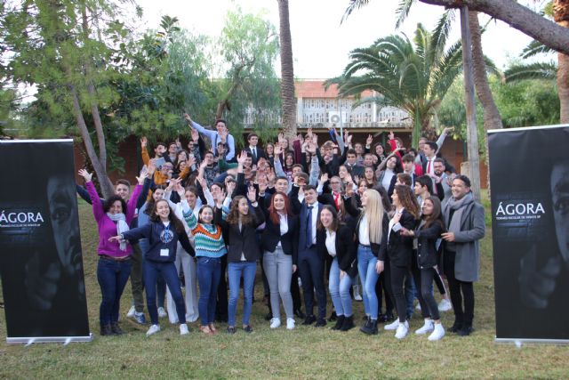 62 jóvenes debatirán este sábado y domingo como miembros del Parlamento Británico en el regreso del III Torneo Benéfico Ágora - 5, Foto 5