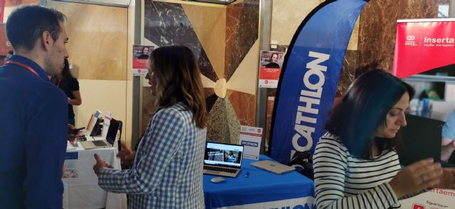 Más de 400 jóvenes participan en la VIII Feria de Empleo PICE celebrada en Cehegín - 4, Foto 4