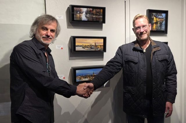 Más de 500 personas asisten a la inauguración de la primera exposición individual de Pedro Diego Pérez Casanova en Estocolmo - 2, Foto 2