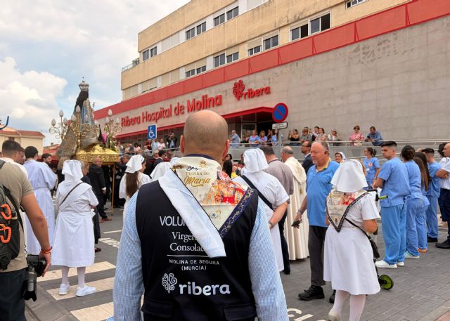 Ribera Hospital de Molina recibe la visita de la Virgen de la Fuensanta en una jornada cargada de emoción y cercanía - 2, Foto 2