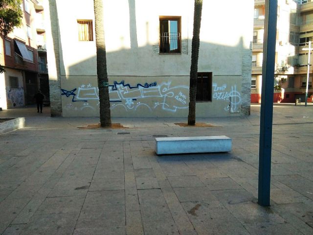 La Policía Local de Alcantarilla detiene e identifica a la persona que realizó las pintadas-graffitis en la fachada lateral de la Casa de Cayitas, actual sede del Archivo Histórico Municipal - 1, Foto 1