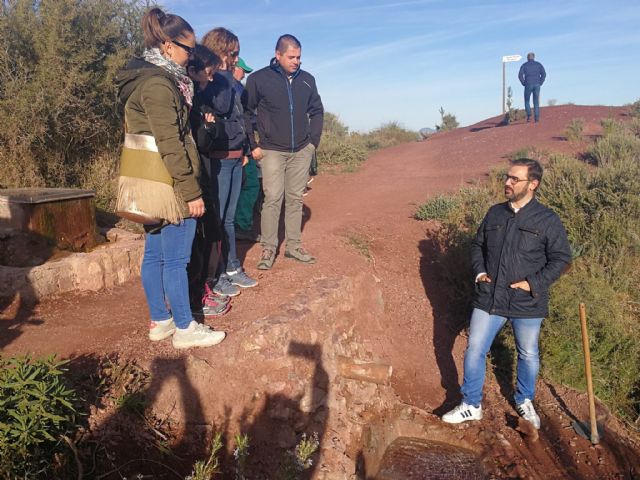 El alcalde de Lorca, Diego José Mateos, visita la recién rehabilitada ruta senderista a 'El Cejo de los Enamorados' - 1, Foto 1