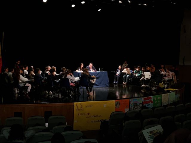 250 alumnos de colegios de Alcantarilla celebran el Pleno infantil - 3, Foto 3