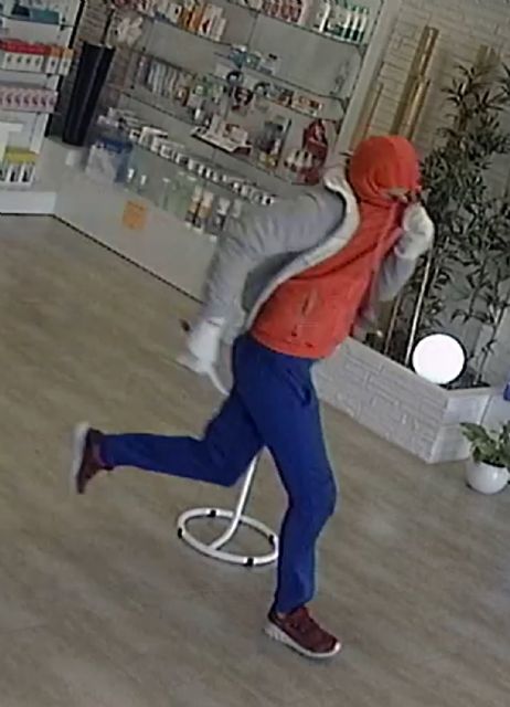 La Guardia Civil detiene al joven que atracó una farmacia en la pedanía murciana de Santa Cruz - 3, Foto 3