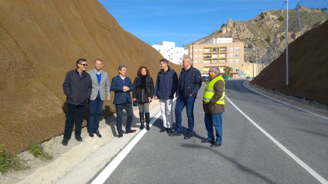 Finalizan las obras de protección contra desprendimientos en la carretera regional que une Abarán y Blanca - 1, Foto 1