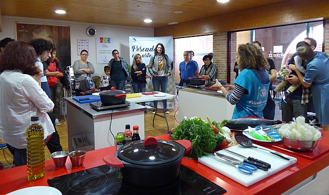 Columbares organiza una jornada gastronmico-pesquera en Mazarrn, Foto 1