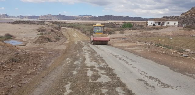 El edil de Agricultura agradece a la Consejería el arreglo de los caminos Cabezo del Negro y La Trajinaria, aprobados en 2016 - 1, Foto 1