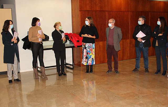 Inaugurada la exposición con motivo del Día Internacional de la Eliminación de la Violencia contra la Mujer - 1, Foto 1