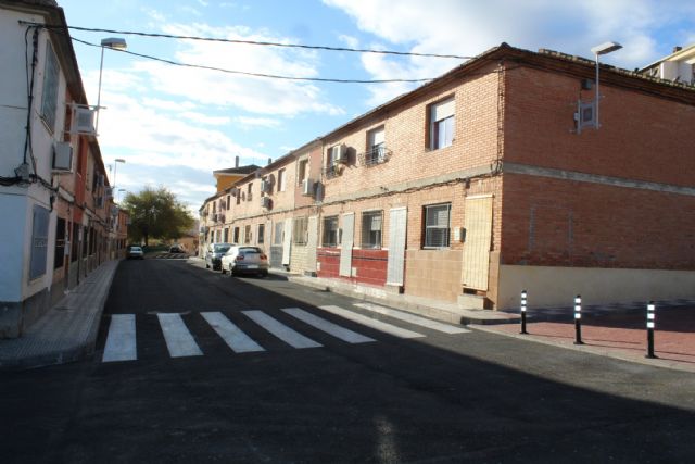 Finalizan las obras de renovación del asfaltado de las calles de las viviendas del MOPU y entorno - 2, Foto 2