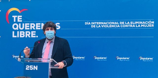López Miras defiende que el PP pasa de las palabras a la acción con medidas efectivas que protegen a las mujeres - 1, Foto 1