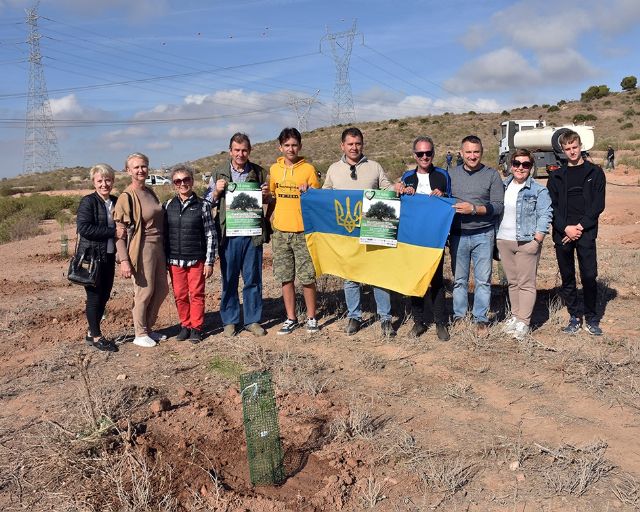 El bosque San Juan Pablo II, ya brilla en el Cabezo Ventura en Los Camachos - 4, Foto 4