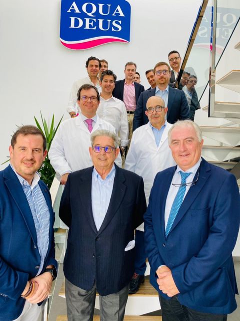 Aquadeus adquiere la compaa de agua mineral Solares para continuar con su expansin, Foto 1