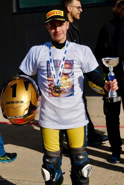 Escudería Risueño - Moto SSP300 - 2, Foto 2