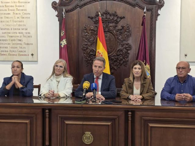 El Ayuntamiento reconoce la labor del exalcalde lorquino con la denominación del Recinto Ferial de Santa Quiteria con el nombre de 'Palacio de Ferias y Congresos Francisco Jódar Alonso' - 3, Foto 3