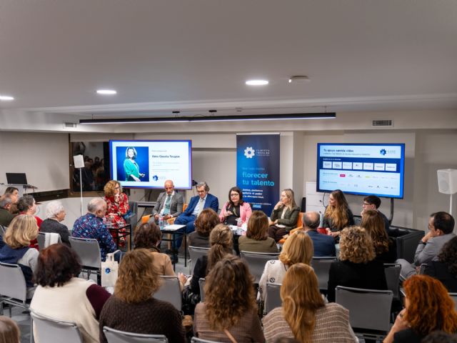 Quitarle poder a la discapacidad: la misión de la Fundación Claudia Tecglen, bajo la que se unen 130 líderes sociales, sanitarios, empresariales y políticos - 1, Foto 1