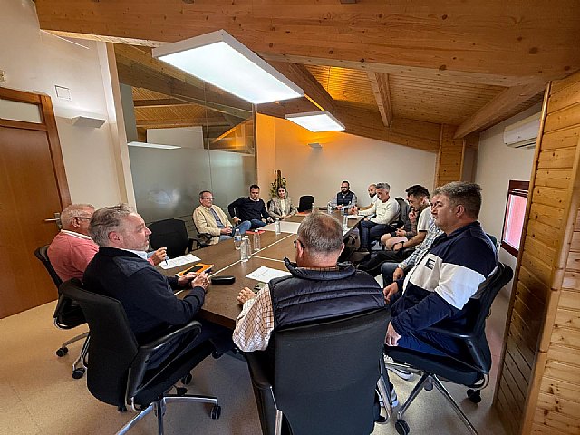 Desconvocada la huelga de servicios de limpieza tras el acuerdo firmado con el Equipo de Gobierno, Foto 1