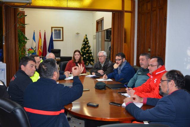 La carretera que une Los Mayorales a Cuesta de Gos permanece cerrada como consecuencia de los desprendimientos causados por las lluvias - 1, Foto 1