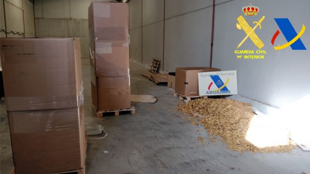 La Agencia Tributaria y la Guardia Civil aprehenden en Lorquí 1.200 kilos de picadura de tabaco de contrabando - 1, Foto 1