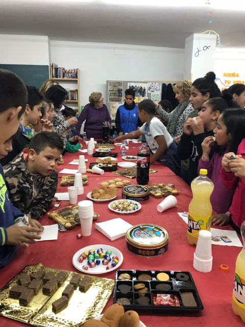 Cartagena por la Caridad alimenta de ilusión a los pequeños del Grupo la esperanza - 1, Foto 1