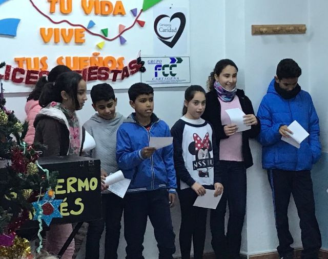 Cartagena por la Caridad alimenta de ilusión a los pequeños del Grupo la esperanza - 2, Foto 2