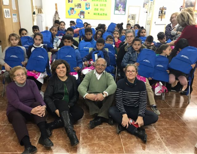 Cartagena por la Caridad alimenta de ilusión a los pequeños del Grupo la esperanza - 3, Foto 3