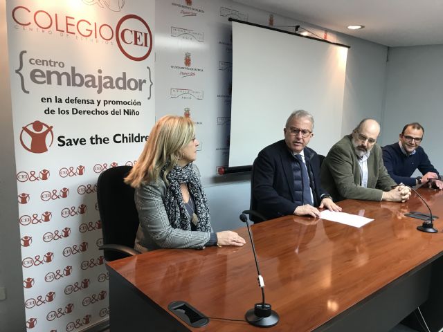 Más de 5.000 euros se han donado a Save de Children gracias a la carrera solidaria del CEI - 2, Foto 2