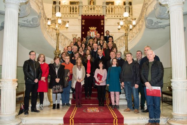 El Ayuntamiento otorga 50.000 euros a 38 centros educativos del municipio - 1, Foto 1