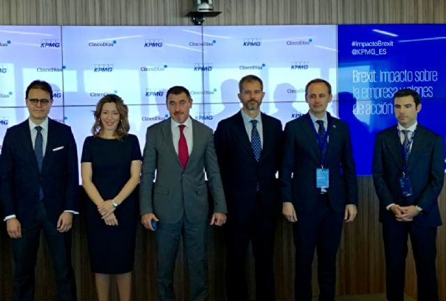 La Región muestra a un centenar de altos directivos del sector financiero y empresas el trabajo de previsión ante el Brexit - 1, Foto 1