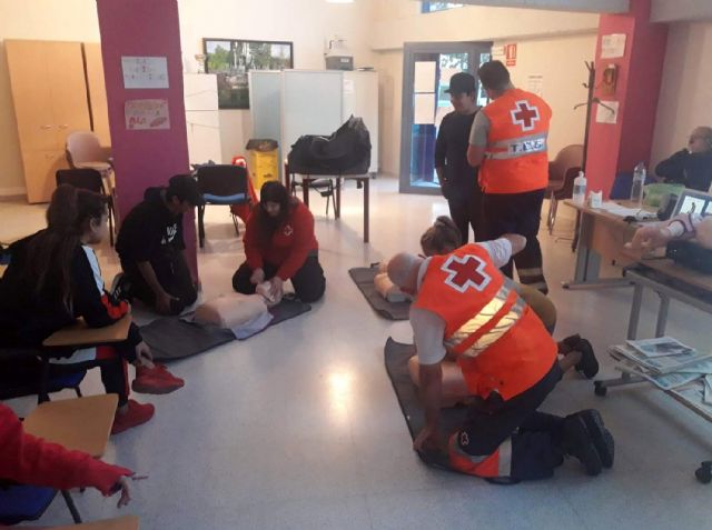 Cruz Roja imparte en Las Torres de Cotillas un taller de primeros auxilios para menores - 4, Foto 4