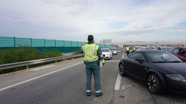 Nochebuena, Navidad y Reyes concentran 670.000 de los 870.000 desplazamientos previstos en la Operación Especial de Tráfico que comienza mañana - 2, Foto 2