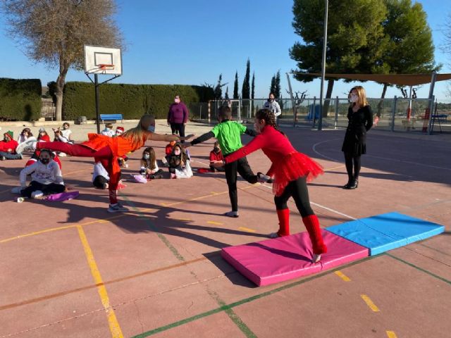 Los niños y niñas de Barqueros ya cuentan con los salvoconductos que permitirán a los Reyes Magos llegar a sus casas - 4, Foto 4