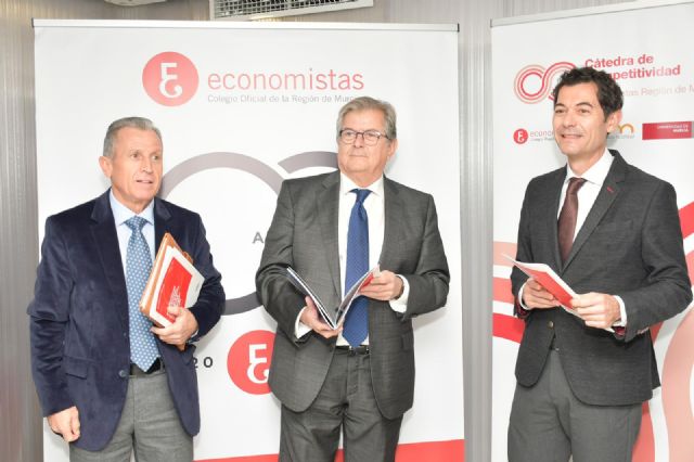 El grupo de trabajo de la Cátedra de Competitividad que compone el equipo Hispalink-Región de Murcia son los investigadores de la UMU: José Daniel Buendía Azorín (Coordinador), Miguel Esteban Yago y José Carlos Sánchez de la Vega, Foto 1