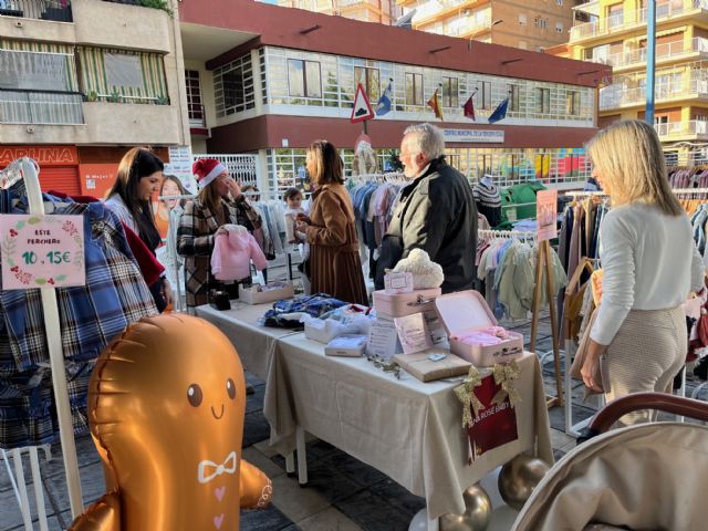 La Asociación de Comerciantes Unidos de Águilas (ACUA) celebra su primer mercadillo navideño - 2, Foto 2