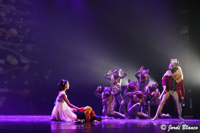 Llega al Auditorio Víctor Villegas el espectáculo navideño más esperado: El Cascanueces del Ballet de Barcelona - 2, Foto 2