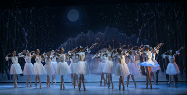 Llega al Auditorio Víctor Villegas el espectáculo navideño más esperado: El Cascanueces del Ballet de Barcelona - 3, Foto 3