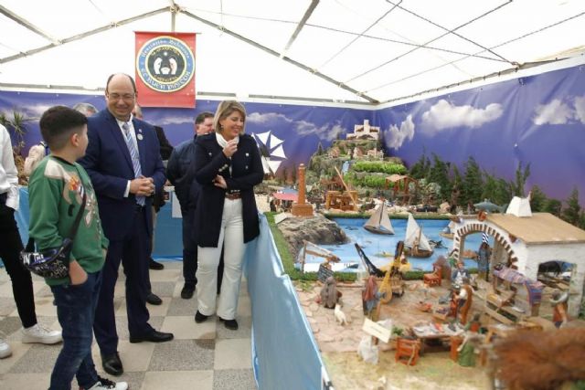 La alcaldesa inaugura en La Aparecida el primer Belén de la Región para personas con discapacidad visual - 1, Foto 1