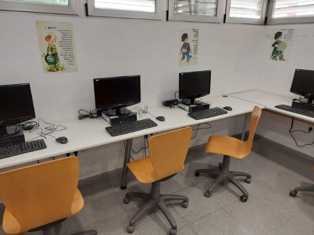Adjudican la instalación de 25 equipos informáticos para el Centro de Servicios Sociales del Ayuntamiento de Totana, Foto 1