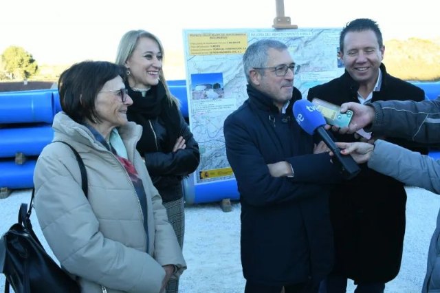 El secretario de Estado de Medio Ambiente visita las obras de mejora del sistema de abastecimiento de Mula - 1, Foto 1