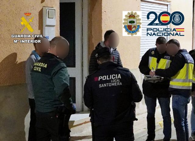 Dispositivo conjunto para detectar fraudes en la regularización de ciudadanos extranjeros empadronados en Santomera - 2, Foto 2