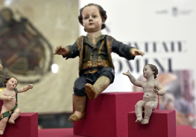 El Salón de Plenos del Ayuntamiento de Murcia homenajea al padre de Salzillo con la exposición del belén 'Laigmaniere' - 3, Foto 3
