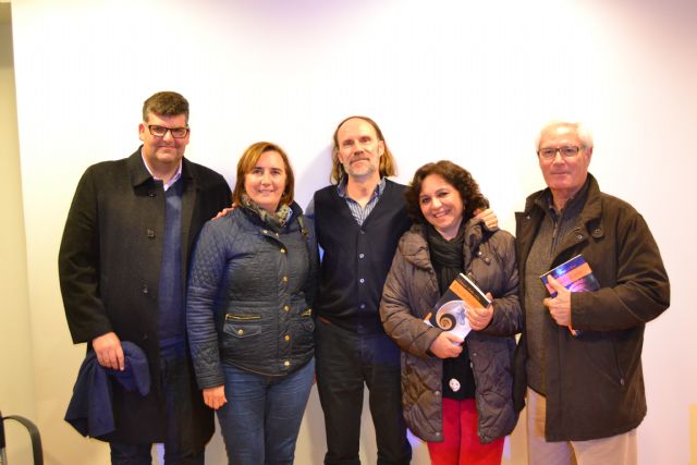 Salvador Robles Miras presenta en Águilas sus obras La Exclusiva del Asesino y Troya en las Urnas - 2, Foto 2