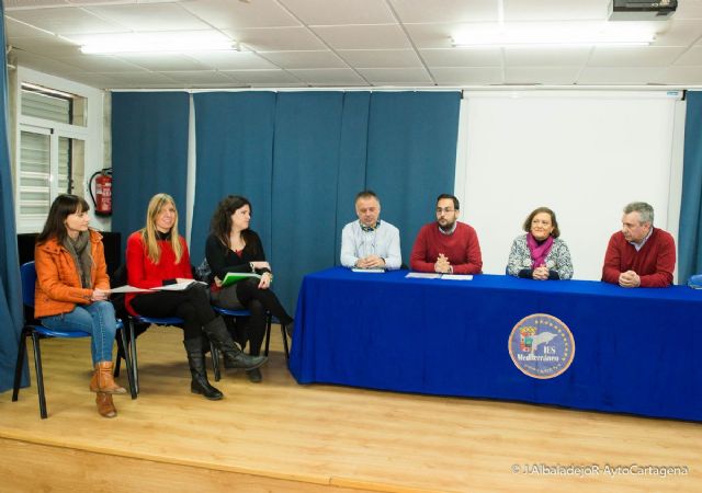 Un nuevo aula ocupacional en el IES Mediterraneo formara a sus alumos en jardineria - 1, Foto 1