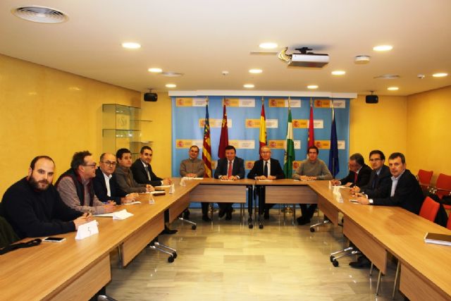 Los usuarios de abastecimiento de la cuenca del Segura presentan sus ideas al Pacto Nacional por el Agua - 1, Foto 1