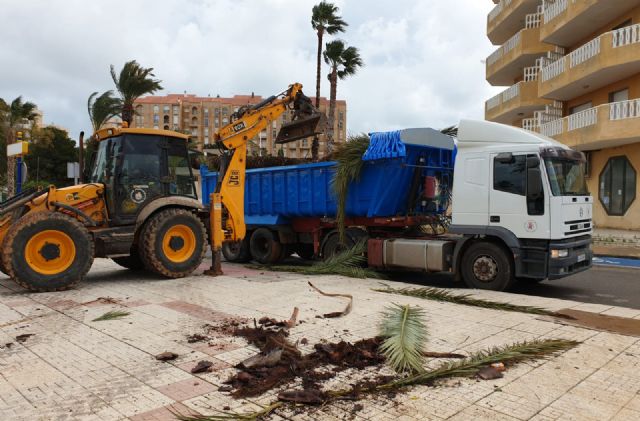 El temporal provoca daños materiales en Los Urrutias, Los Nietos, Playa Honda y La Manga - 1, Foto 1
