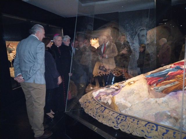 Visita Pastoral del obispo de Cartagena, Monseñor D. José Manuel Lorca Planes, al Paso Blanco - 2, Foto 2