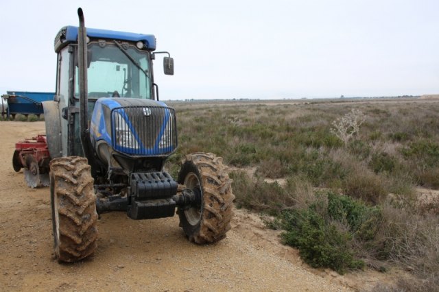 ACUDE y el Ayuntamiento de Alhama siembran cereales en la Alcanara, Foto 2