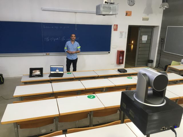 Los profesores Sánchez Káiser y Roque Torres, galardonados en los Premio Emprendedor del Mes - 2, Foto 2