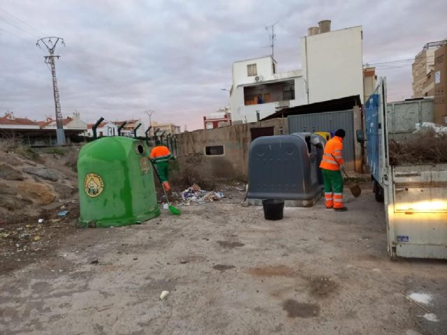El Ayuntamiento lleva a cabo una actuación de limpieza en profundidad en la Huerta de Arriba - 4, Foto 4