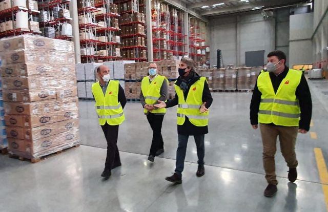 El alcalde de Molina de Segura visita la nueva sede central de la empresa Transportes El Mosca - 3, Foto 3